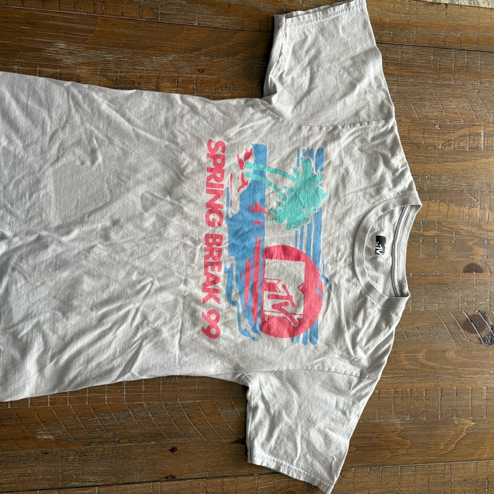 MTV Gray Logo Tee